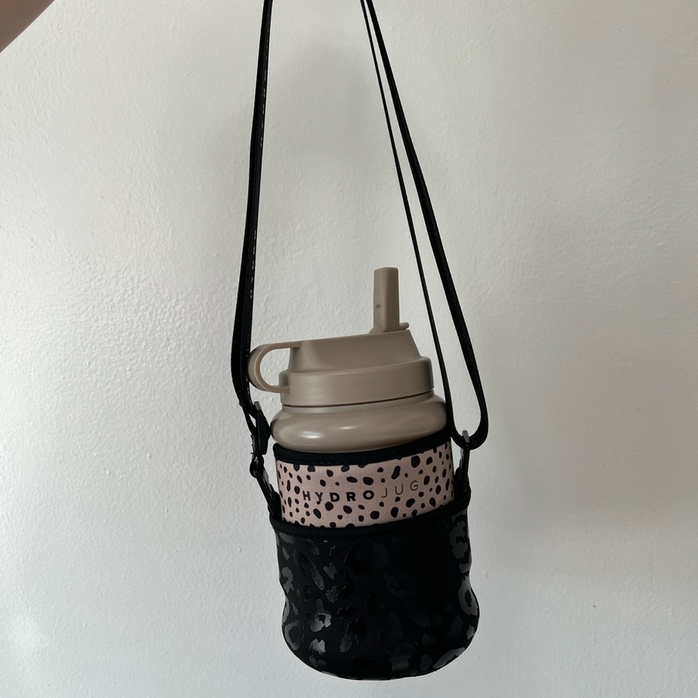 HydroJug Pink and Black Water Bottle Holder